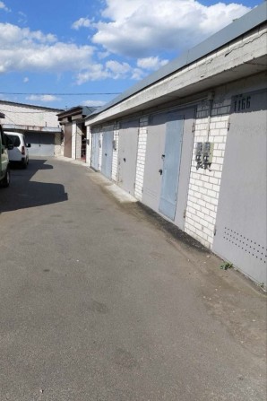 Продам капітальний гараж в гаражному кооперативі  Мінський - фото 1
