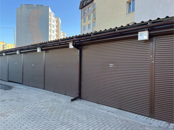 Гараж продам ЖК Лазурный Харків