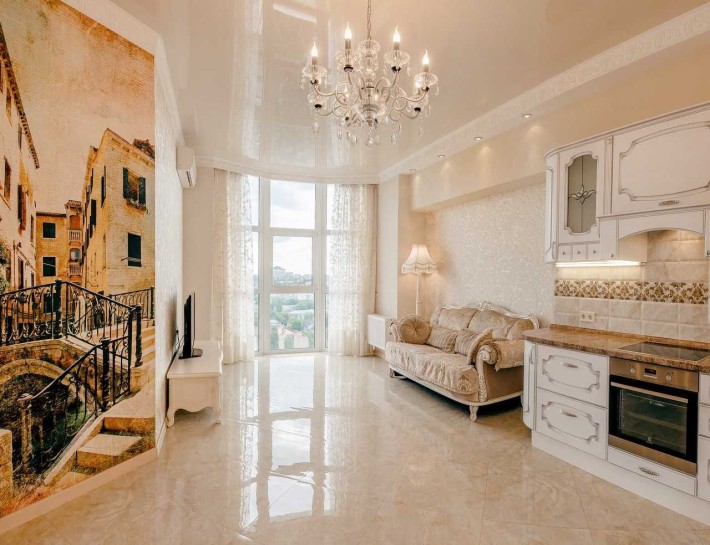 СВОЯ! 2 спальни +студия, БЕЗ УДОРОЖАНИЯ НА ЛЕТО! Долгосрочно! Центр! - фото 1