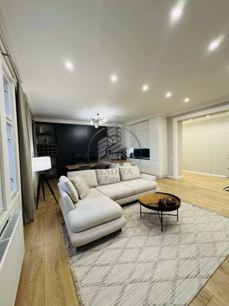 Оренда ВІП квартири 100 м. в центрі міста пл. Данила Галицького - фото 1