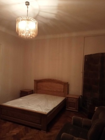 Оренда 2 кімнатної квартири пл. Франка, центр, біля Стрийського базару - фото 1