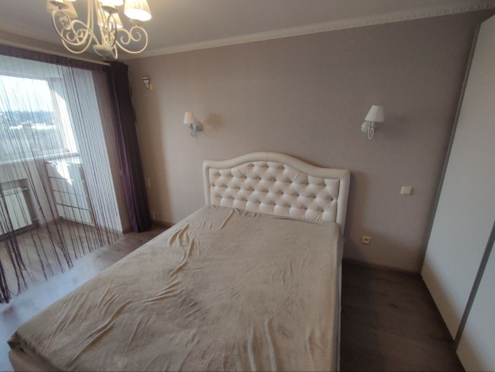 Сдам красивую 4 ком квартиру на Баварии,Новобаварский р-н - фото 1