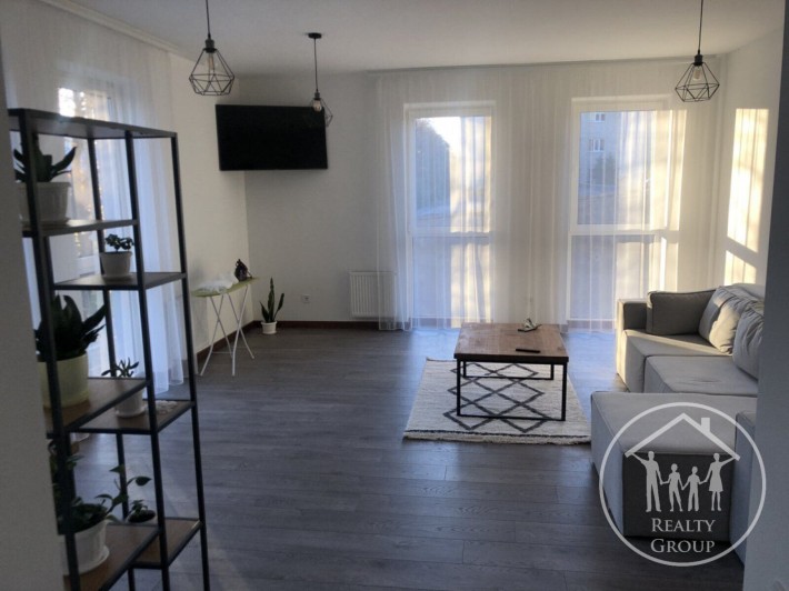 Оренда просторої 2-кімнатної квартири в ЖК Barcelona 100м2 - фото 1