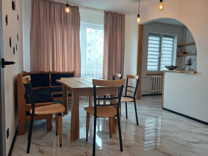 Оренда сучасної 3-кімнатної квартири на вул. Кульпарківській - фото 1