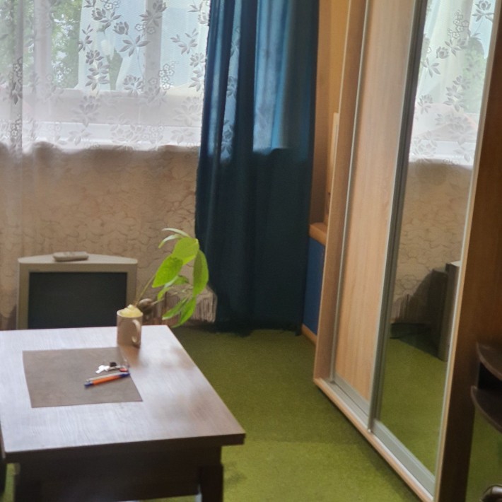 Сдам 1 квартиру в долгосрочную аренду - фото 1