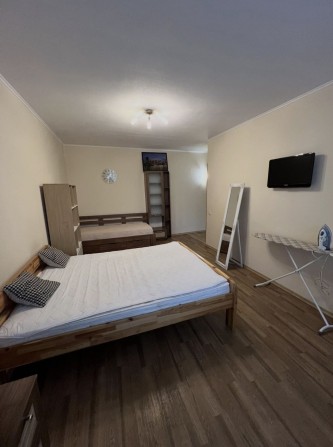 1 квартира м студенческая - фото 1