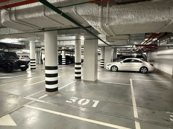 Безпечний підземний паркінг паркомісце ЖК Новопечерські Липки Киев