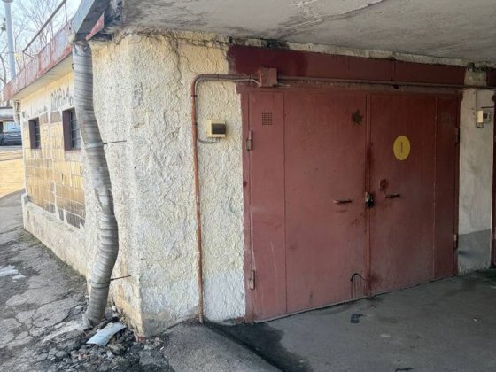 Продам капитальный гараж с ямой и погребом ,Инсдустриальный улица Мира Харків