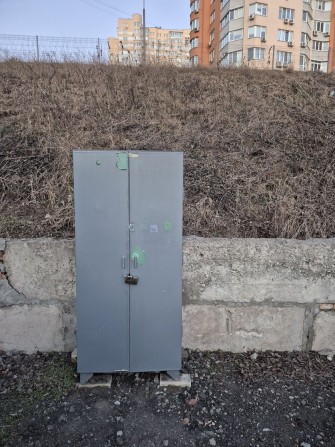 Продам паркомісце на Чавдар з електроенергією - фото 1