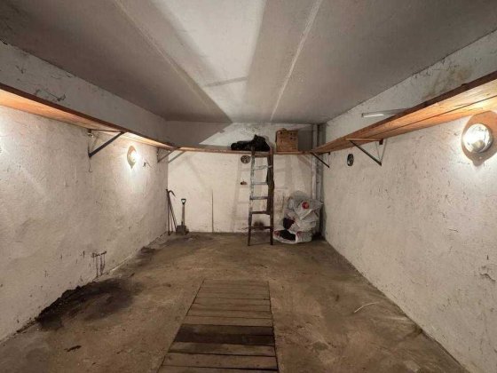 Терміновий продаж двох гаражів (Київ, Оболонь) Киев