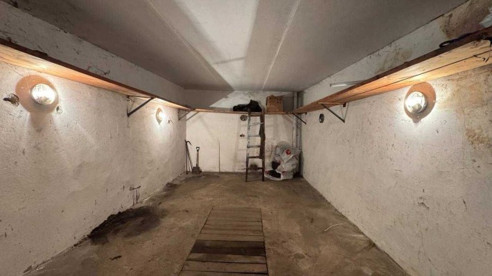 Терміновий продаж двох гаражів (Київ, Оболонь) - фото 1