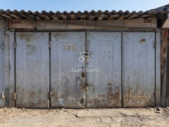 Гараж. Під ремонт. Сімʼї Кульженків, 1, Мінський, Оболонський район Київ