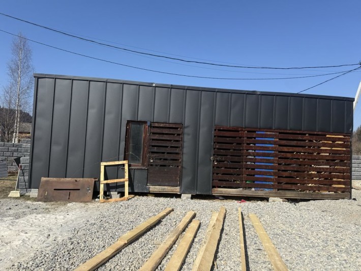 Продам господарське приміщення для дров - фото 1