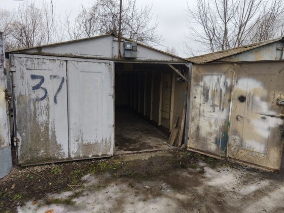 Здам гараж 2000гр місяць
