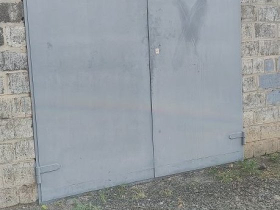 Сдам гараж в городе