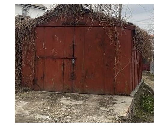 Здається  гараж , центр