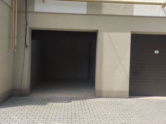 Здам  гараж  в.Зарічанська