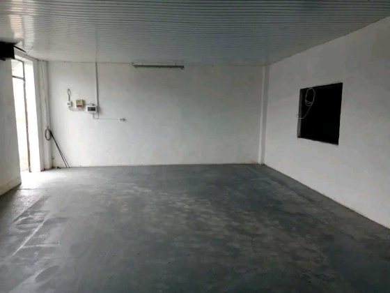 Оренда гаража, парковка території.