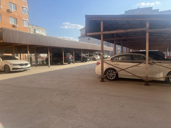 Здам паркомісце з накриттям, вул. Запорізька (Вокзальна)