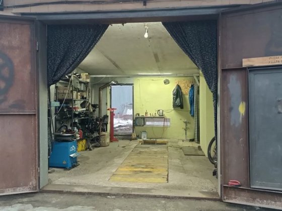 Здам гараж Половки