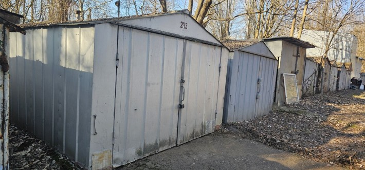 Гаражне приміщення, м. Чернівці вул Світловодська 4А - фото 1