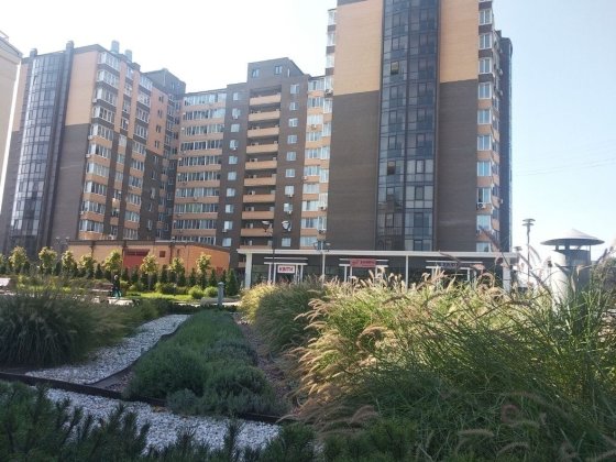 Паркомісце в центрі Резиденція