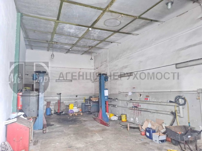 Здам капітальний гараж (бокс) з оглядовою ямою, вул. М. Залізняка - фото 1