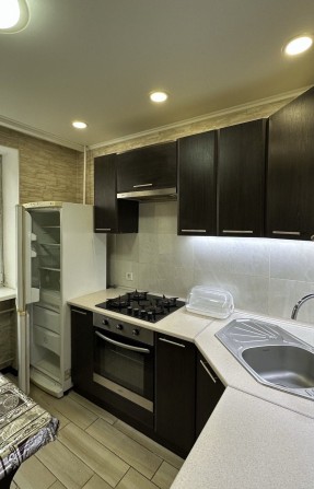 Сдам 1к. Махачкалинская/ 250 маршрут  Капитальный ремонт.  Газ. - фото 1