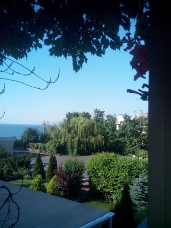 Сдаётся 2х комн  квартира в парковой зоне, море - фото 1