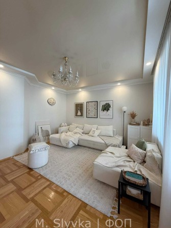 Оренда затишної 3 кімнатної квартири по вулиці Юнаківа у новобудові - фото 1