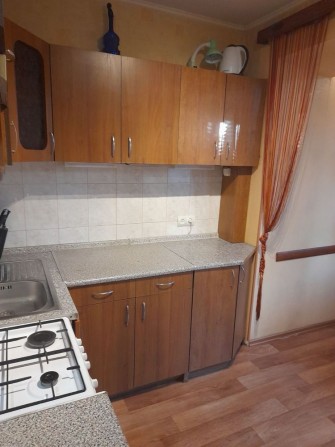 Сдам долгосрочно 2 комн квартиру - фото 1