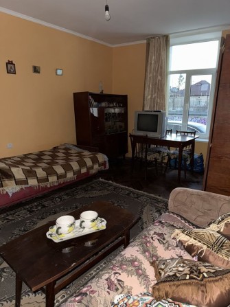 Орена 1 кімнатна квартира ст. Підзамче( недалеко Форуму) - фото 1