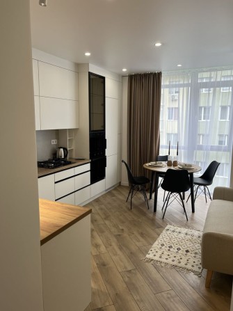 Оренда двох кімнатноі квартири вул Малоголосківська - фото 1