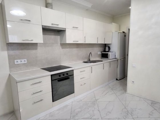 Первая аренда спальня и кухня студия Новострой Небесной Сотни Одесса