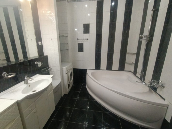 Оренда 3-кімнатної квартири у центрі Львова, Галицький район, 70 м² - фото 1