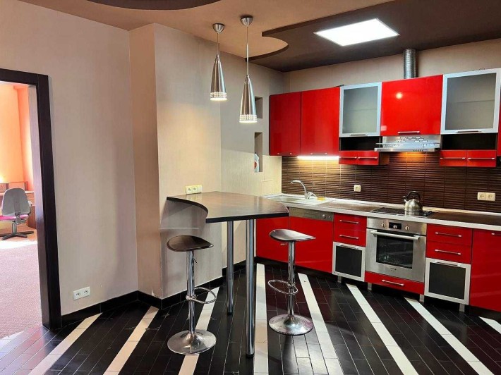 Сдам в аренду 4 комнатную квартиру метро Гагарина(Левада).Спортивная - фото 1