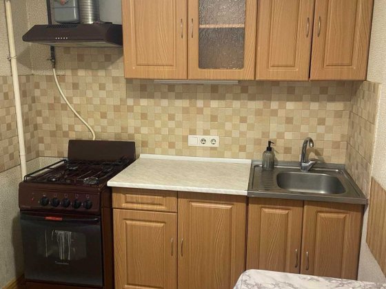 2 к Мачтовая/Адмиральский пр. с ремонтом, 10000грн Риелтор