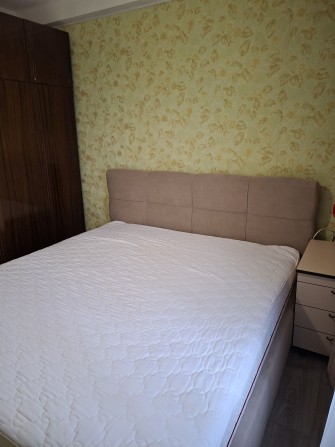 Від вдасника двокімнатна квартира, заходь і живи - фото 1