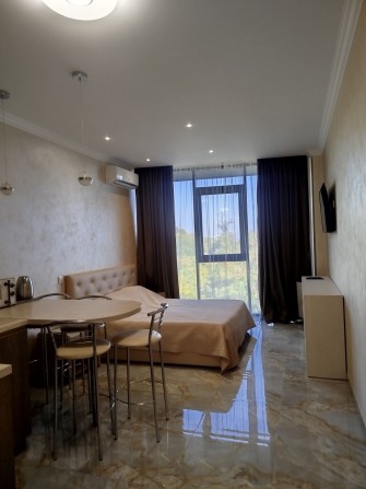 Сдам срочно 1 ком кв ЖК Коста Фонтана на длительный срок. - фото 1