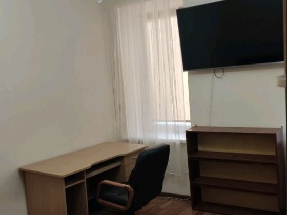 Сдам от хоз 3 комн.кв новый рынок центр Одесса