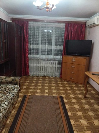 1-комн.Бугаївська\Середня  2\2, котел, незалежно  від  світла,меблі  . - фото 1