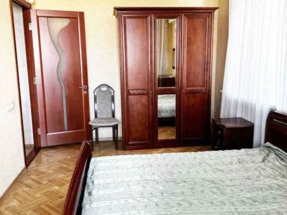 Трехкомнатная кв. Холодная Гора. Автономное отопление. Харьков