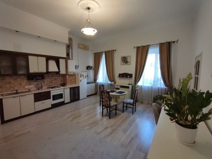 Евродвушка, спальня+кухня-студия, Центр, ГАЗ, Университетская/Горсад - фото 1