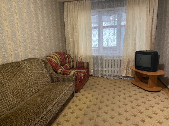 Здам кв. з газом, постійним теплом, балконом, поряд  "Панорама", ринок