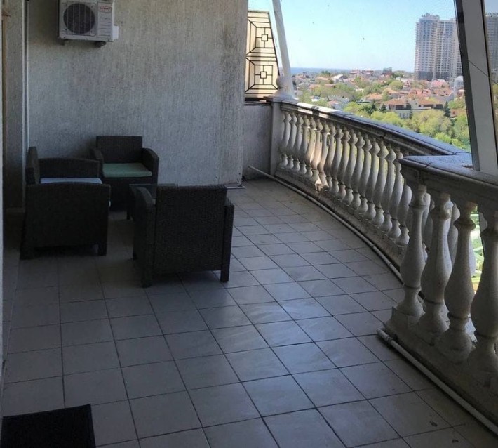 Сдаётся 2х комн квартира в Аркадии с ‼️террасой ‼️ - фото 1