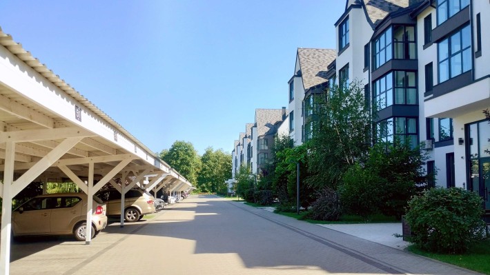 Крите паркомісце в ЖК Desna Park Residence - фото 1