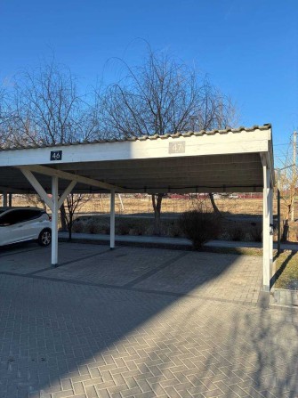 Паркомісце під навісом ЖК Desna Park Residence, 14 м², EV зарядка - фото 1