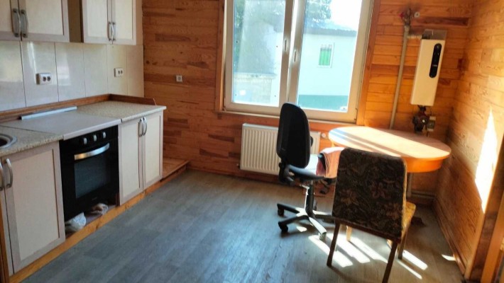 ТЕРМІНОВО! Капітальний Гараж + 2кімнати,кухня, санвузол. З документами - фото 1