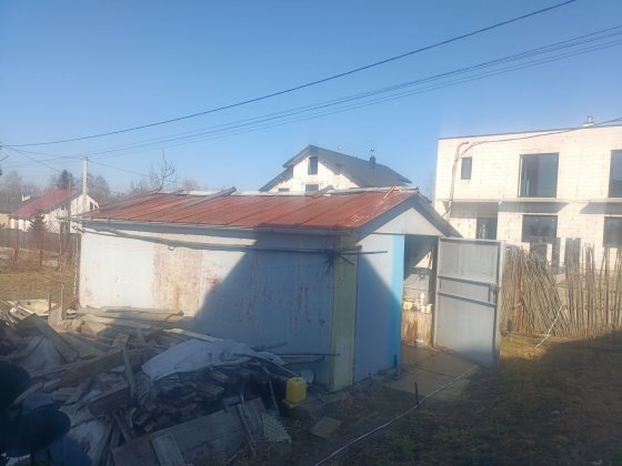 Гараж металевий  в хорошому стані Солонка