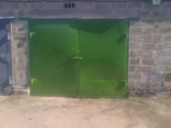 Сдам кап. гараж в г. Днепр .В  кооперативе  Мрія ул . Энергетическая .